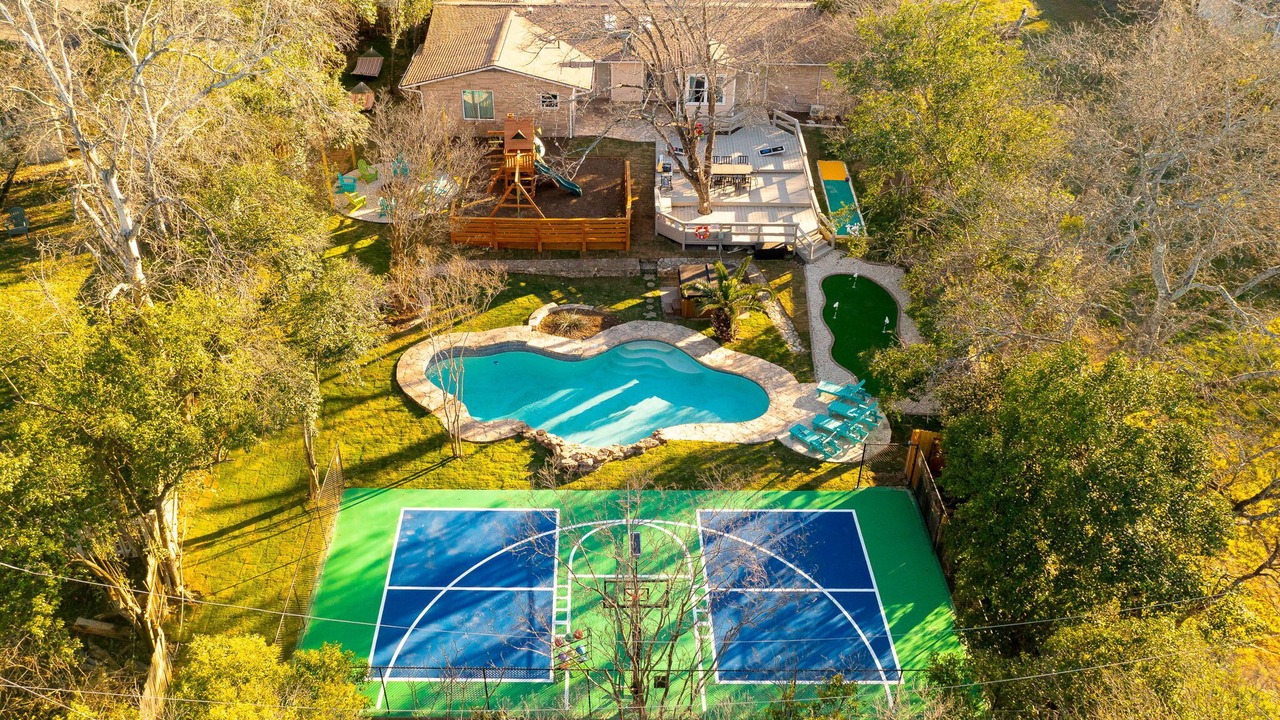 Photo of Outdoor in Oak Park - Northwood
