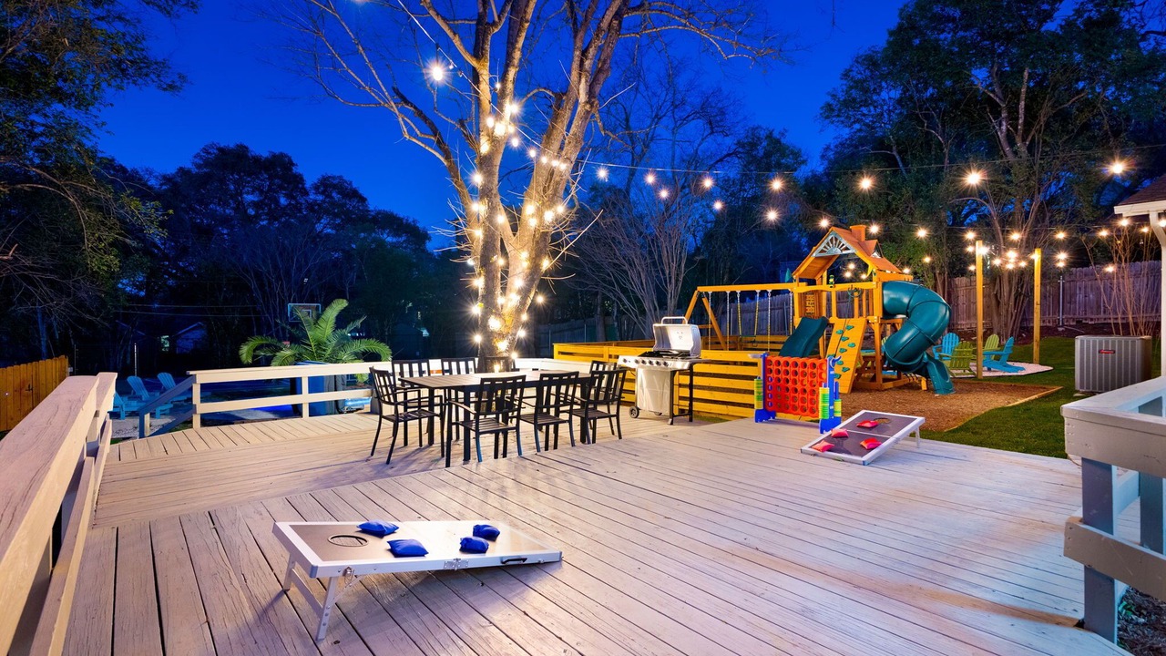 Photo of Outdoor in Oak Park - Northwood