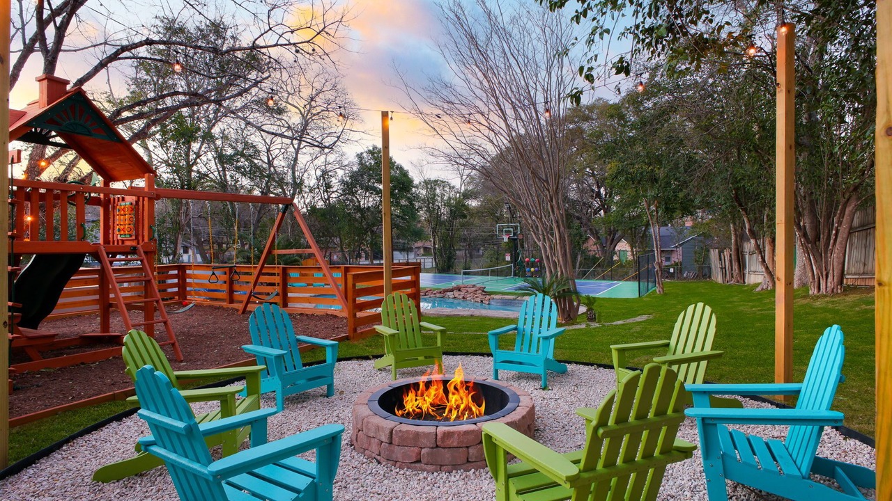 Photo of Outdoor in Oak Park - Northwood
