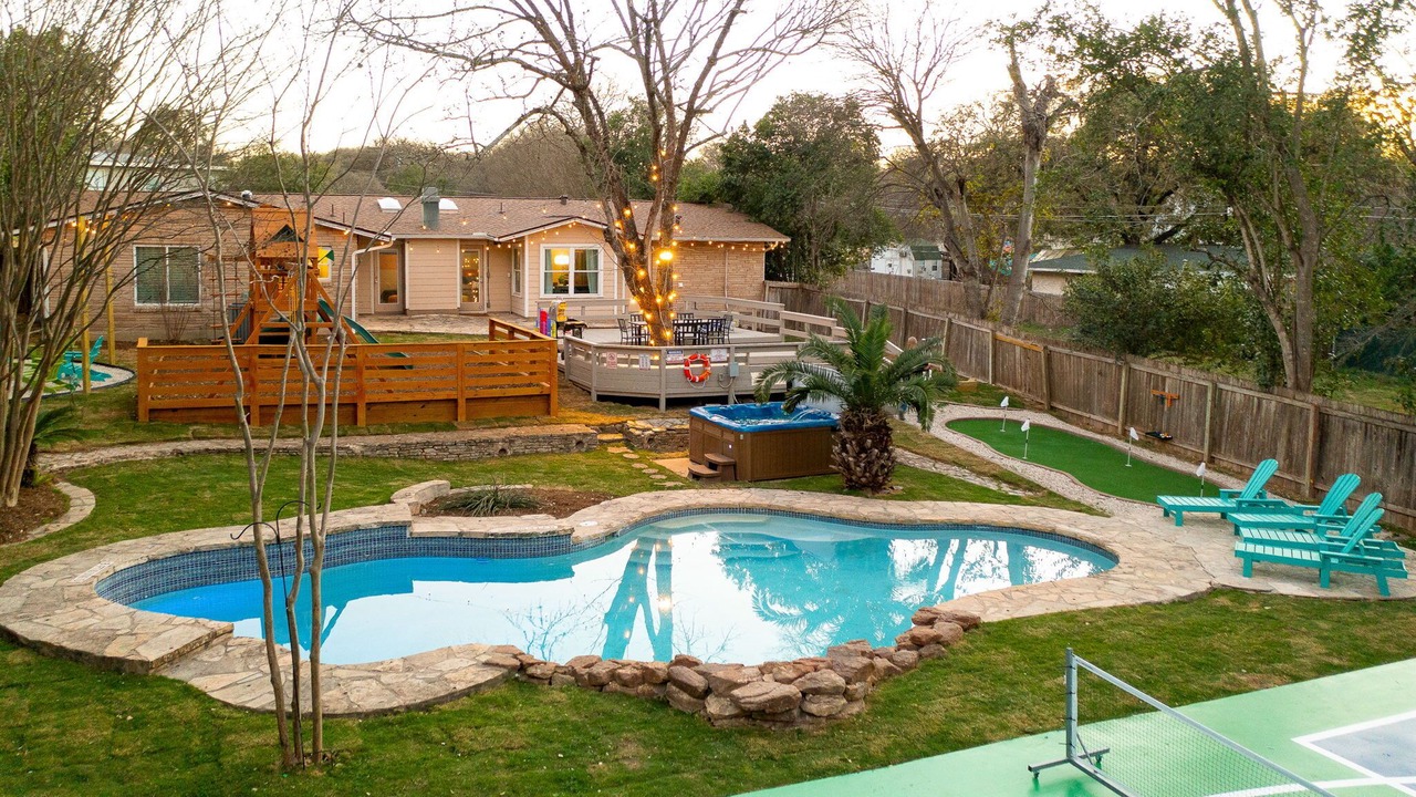 Photo of Outdoor in Oak Park - Northwood