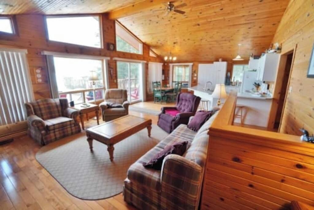 Photo of Livingroom in Highland Grove