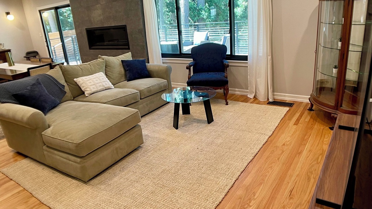 Photo of Livingroom in Nevada City