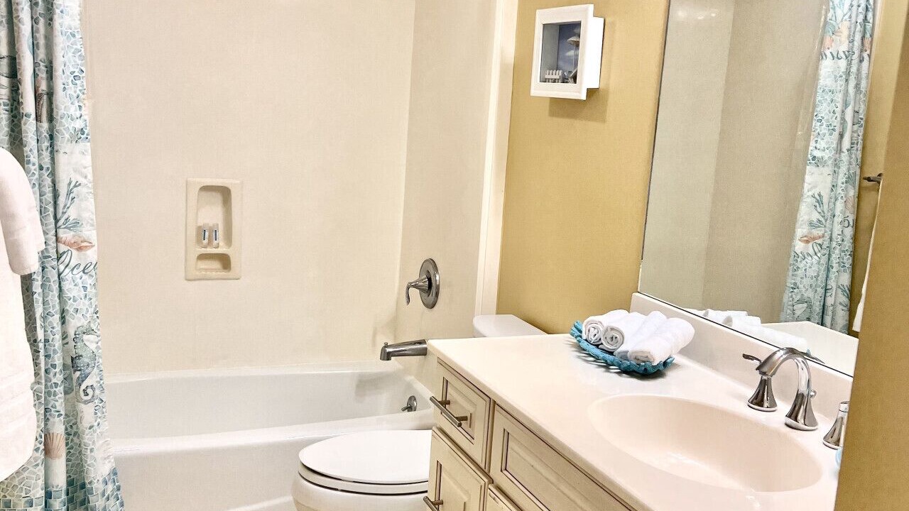 Photo of Bathroom in Tybee Island