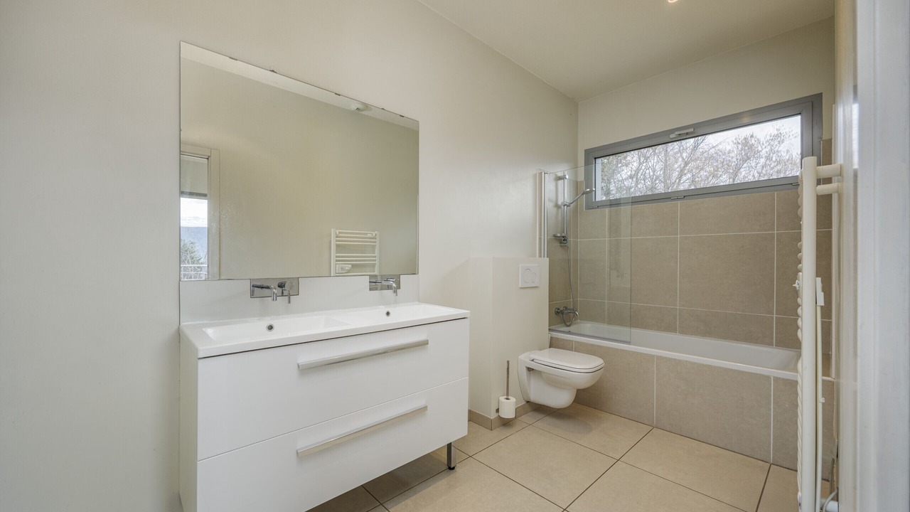 Photo of Bathroom in Veyrier-du-Lac