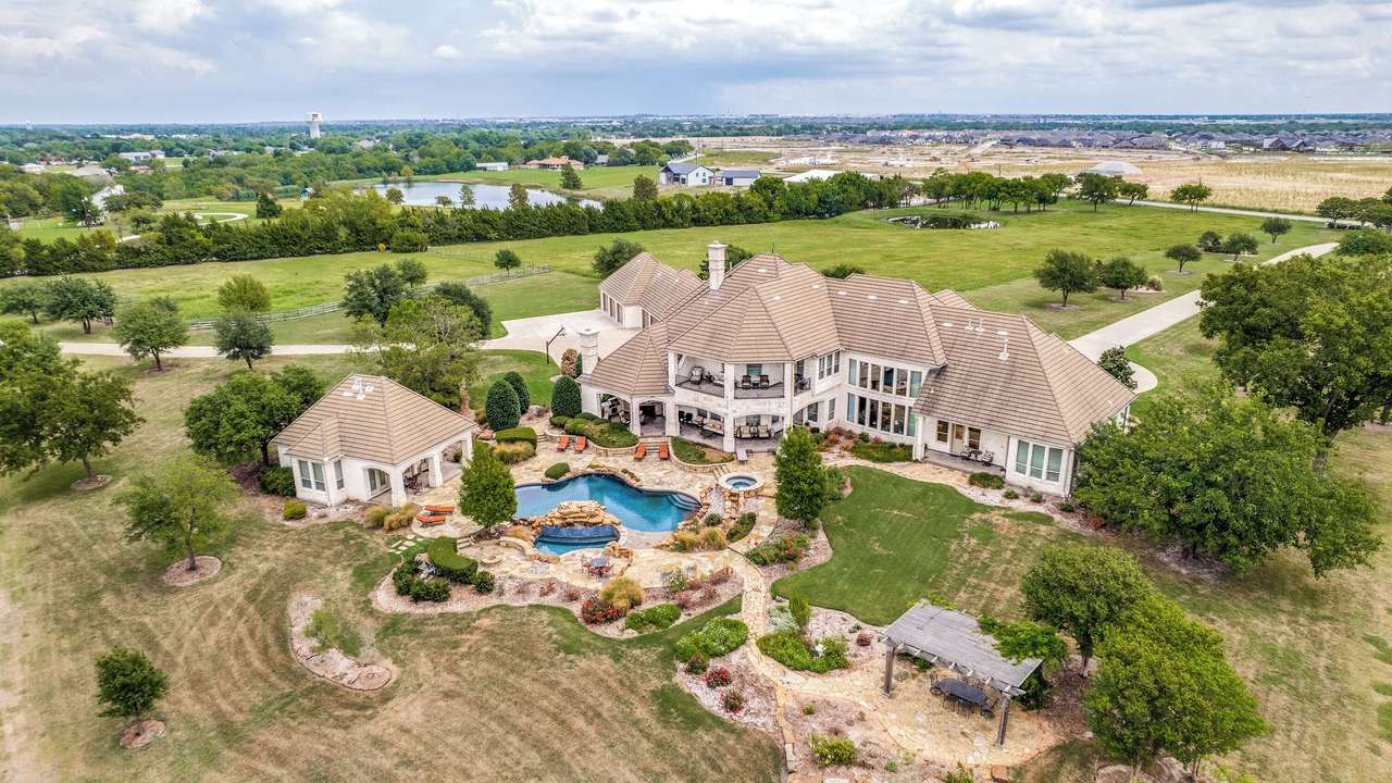 Photo of Outdoor in Forney