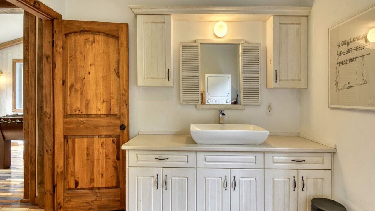 Photo of Bathroom in Amherst