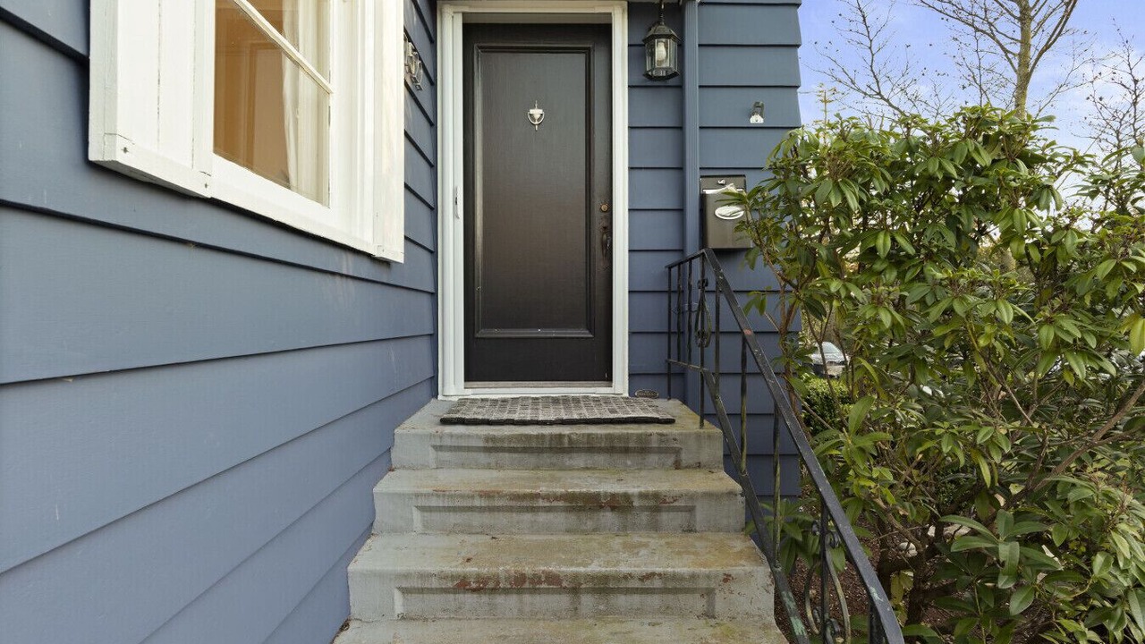 Photo of Others in Loyal Heights