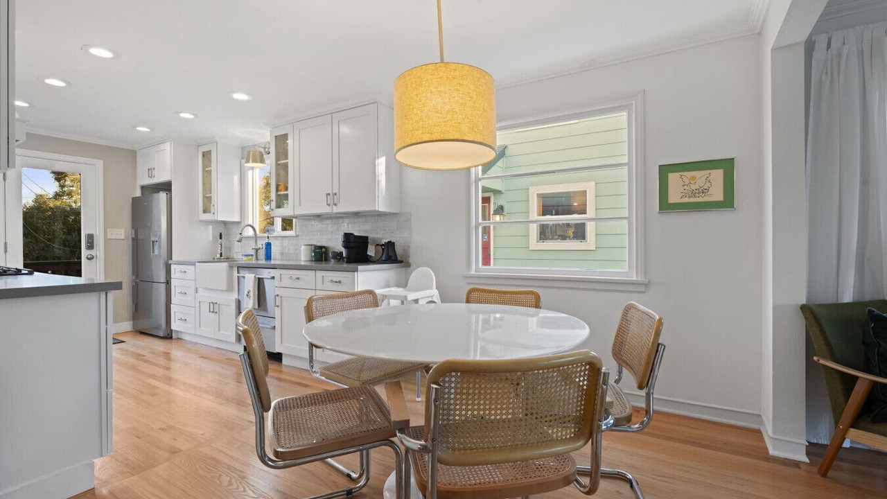 Photo of Others in Loyal Heights