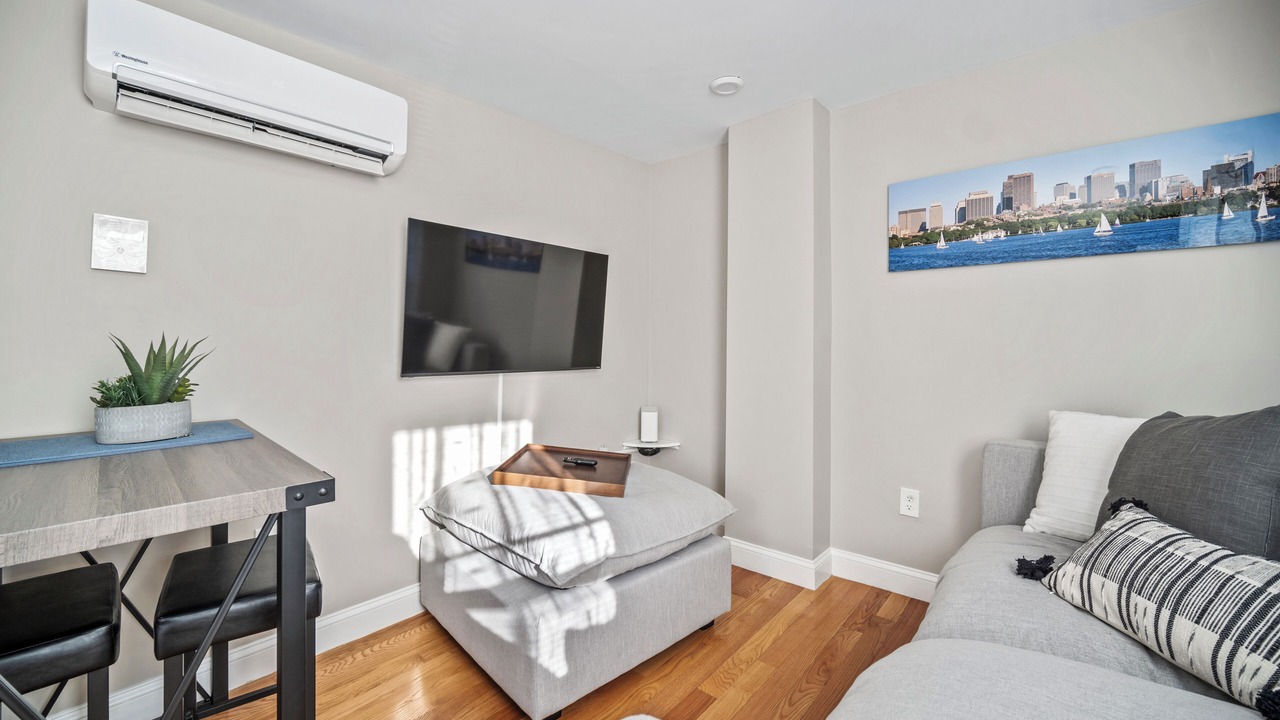 Photo of Livingroom in North End