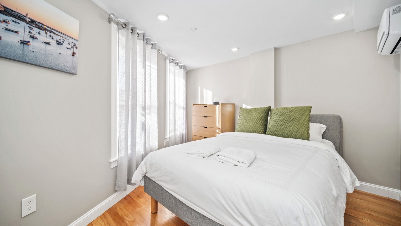 Photo of Bedroom in North End