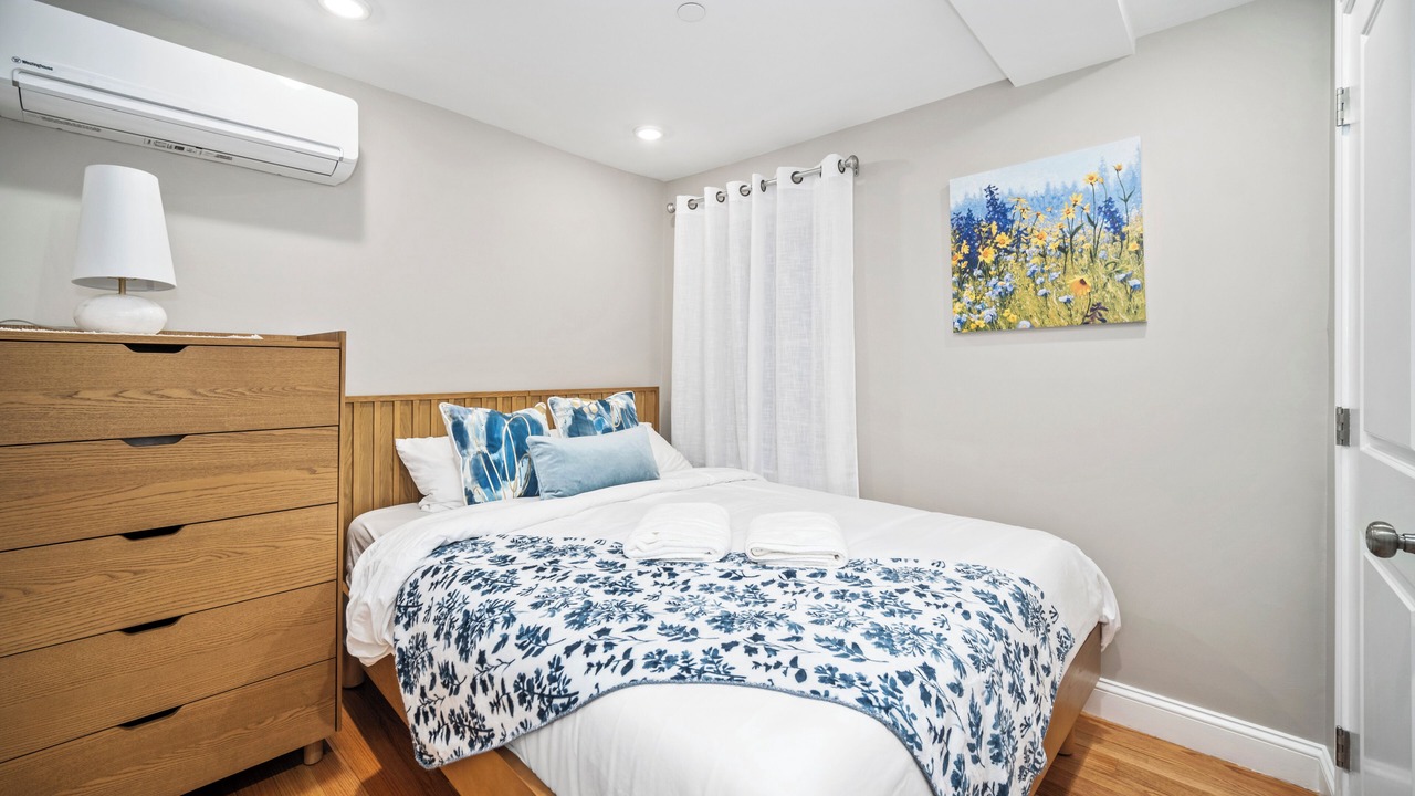 Photo of Bedroom in North End