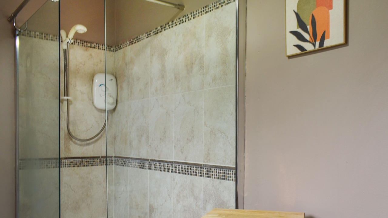 Photo of Bathroom in Llangain