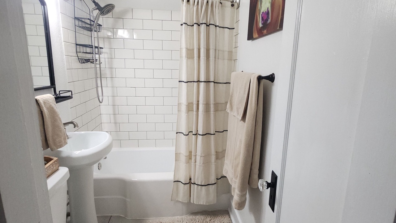 Photo of Bathroom in Alpine
