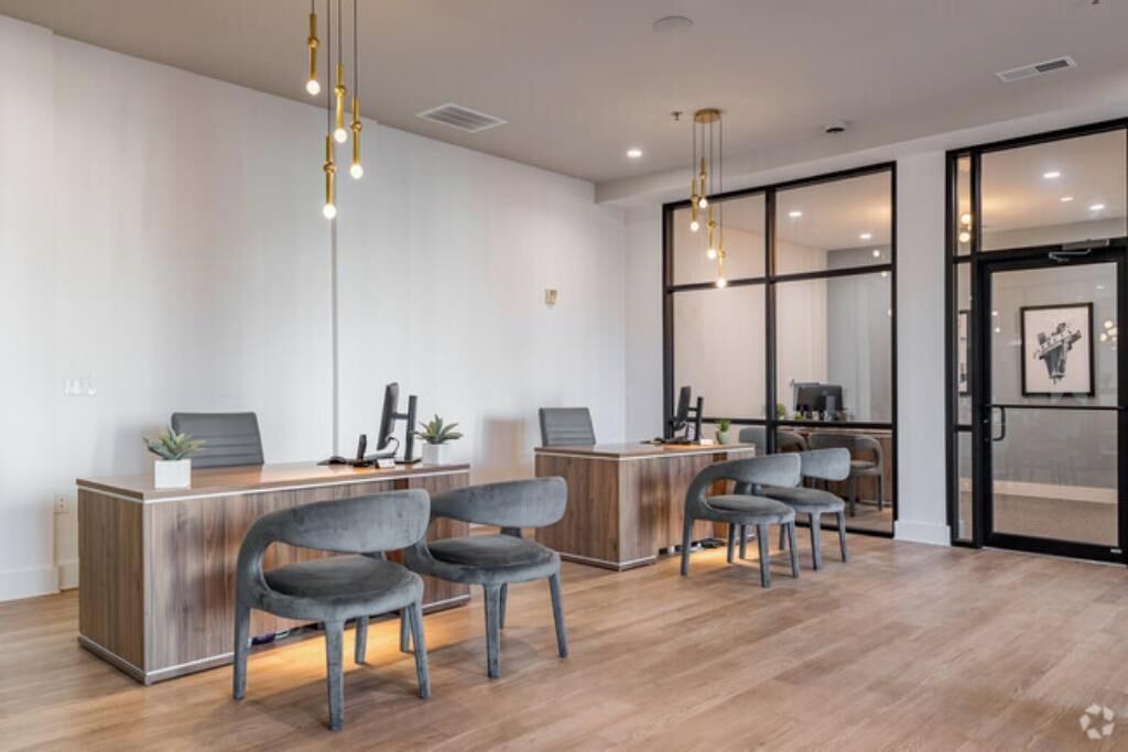 Photo of Others in Lindbergh