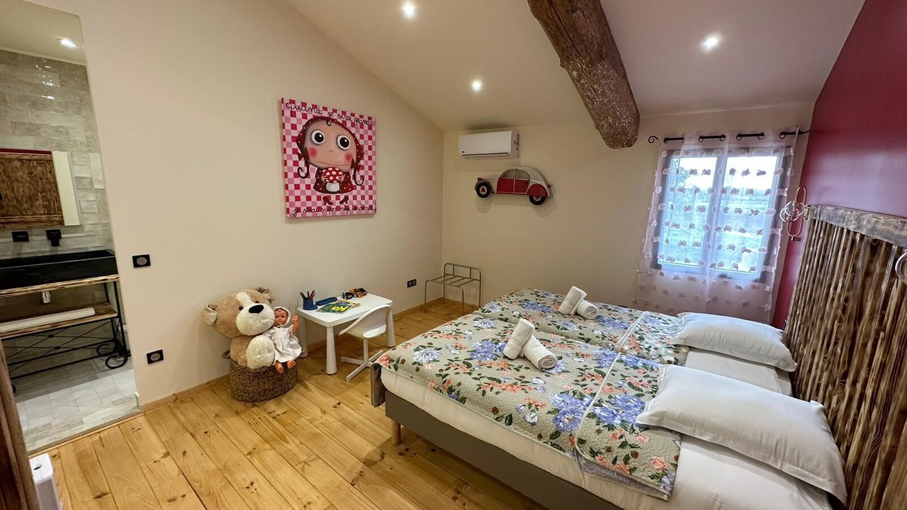Photo of Bedroom in Arles