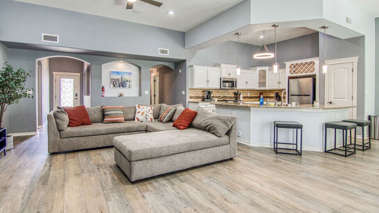 Photo of Livingroom in Biggs Field