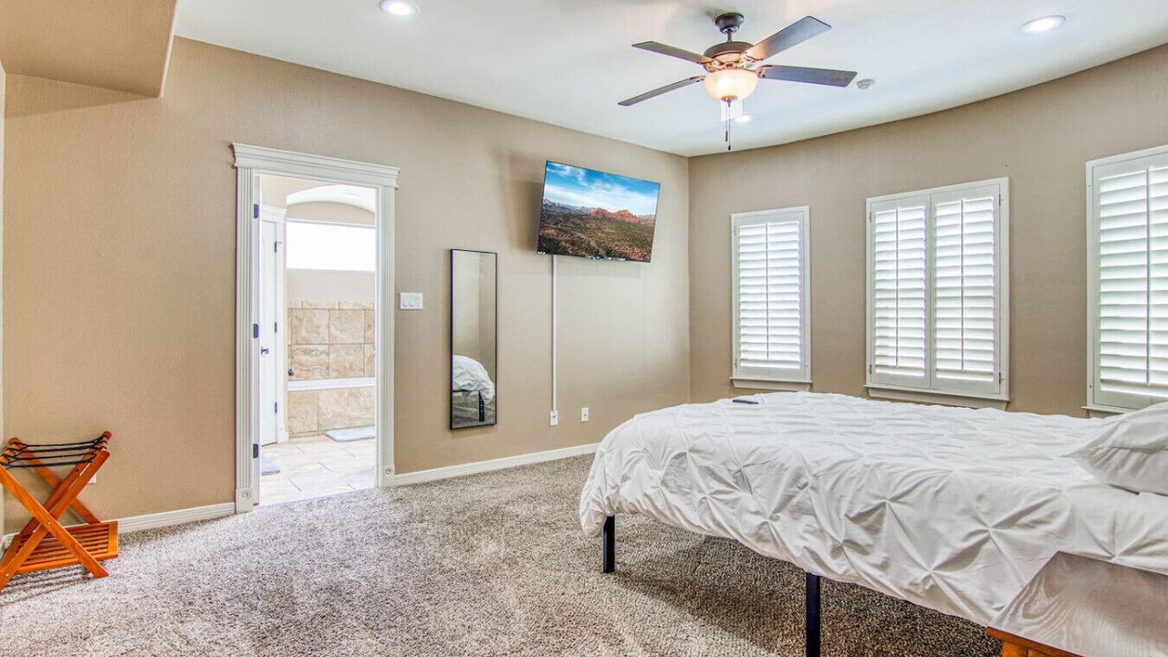 Photo of Bedroom in Biggs Field