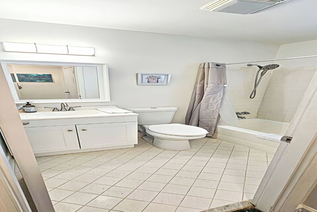 Photo of Bathroom in Oakhurst