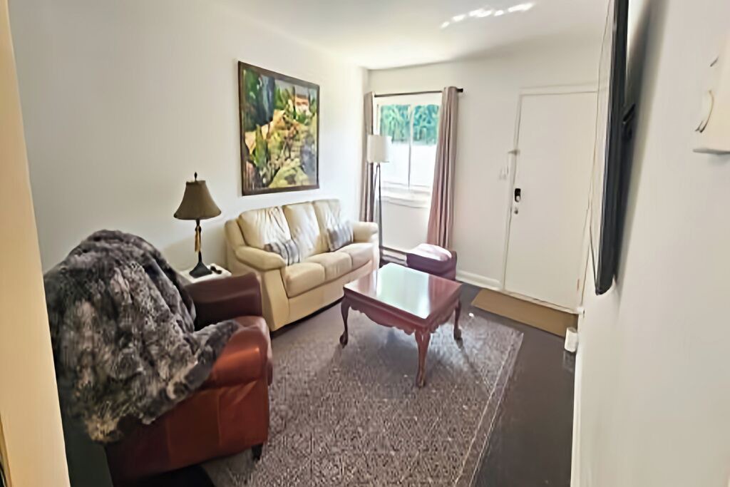 Photo of Livingroom in Oakhurst