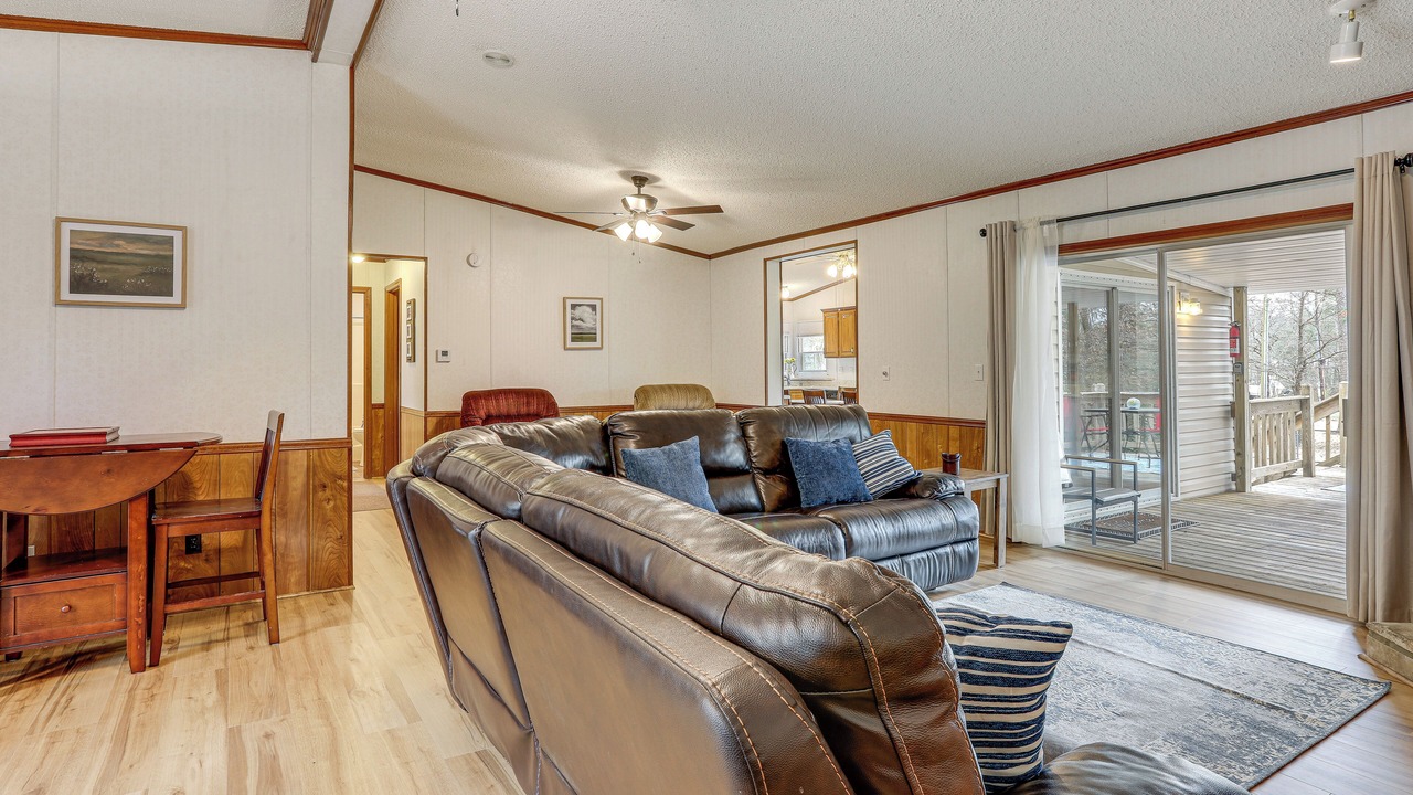 Photo of Livingroom in Higden