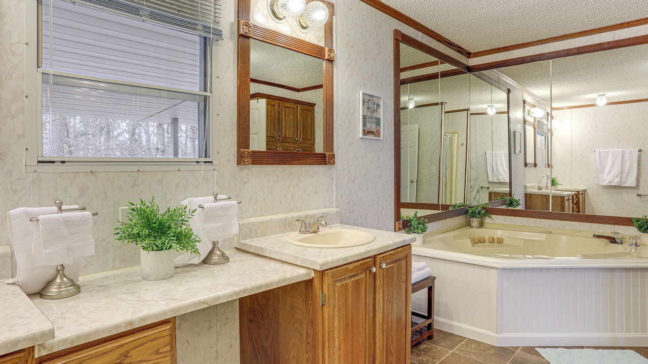 Photo of Bathroom in Higden