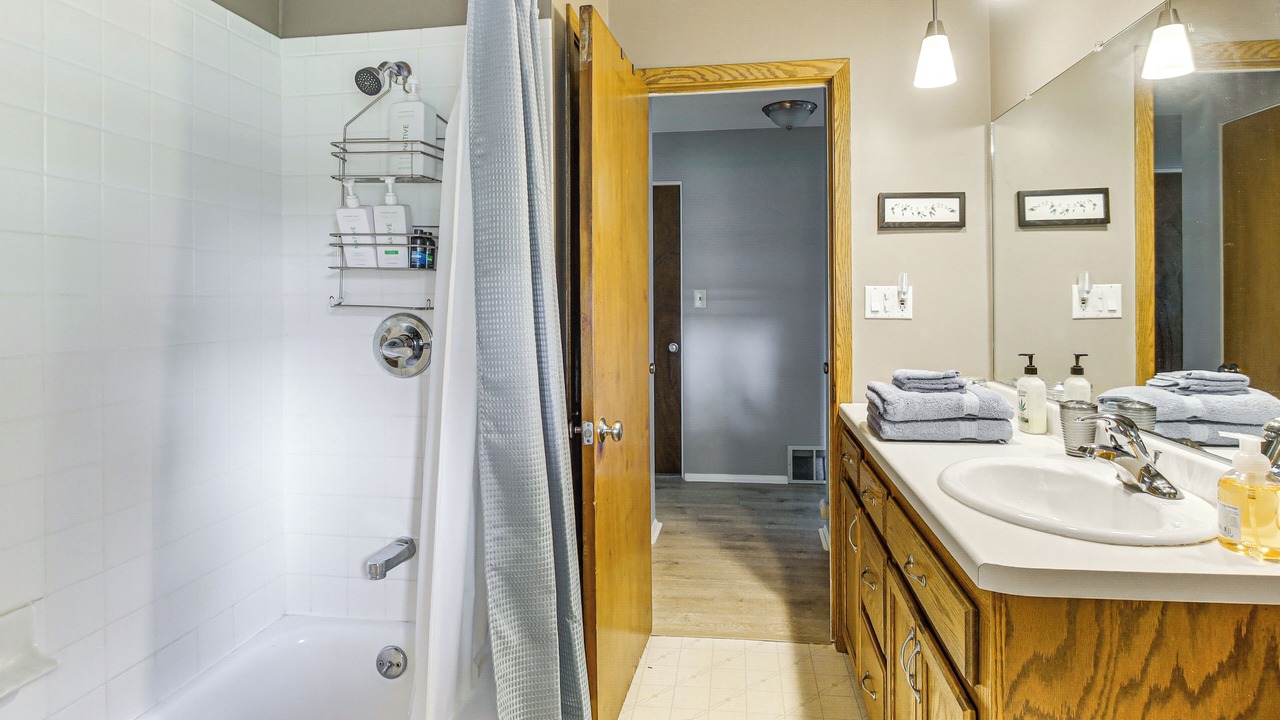 Photo of Bathroom in Butte Des Morts