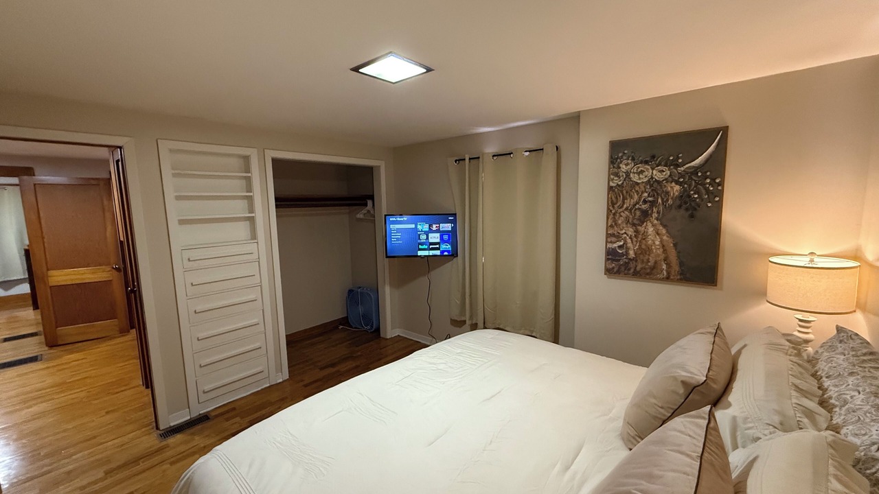 Photo of Bedroom in Salina