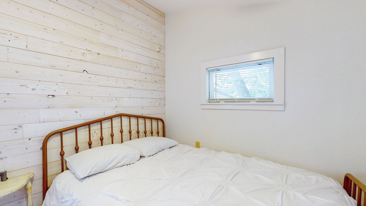 Photo of Bedroom in Town of Ledyard