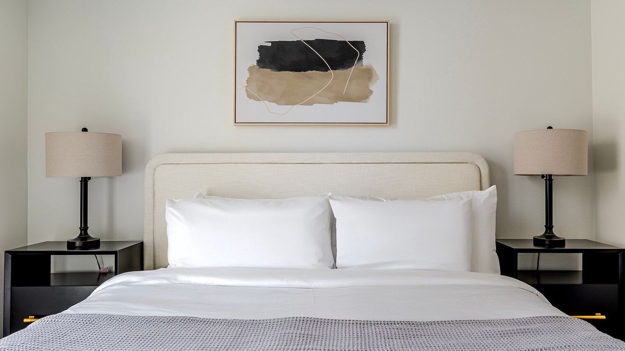 Photo of Bedroom in Downtown Berkeley