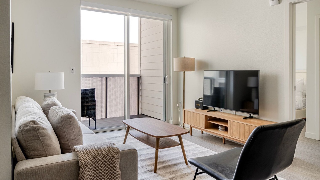 Photo of Livingroom in Downtown Berkeley