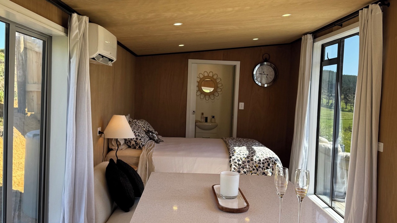 Photo of Bedroom in Helensville