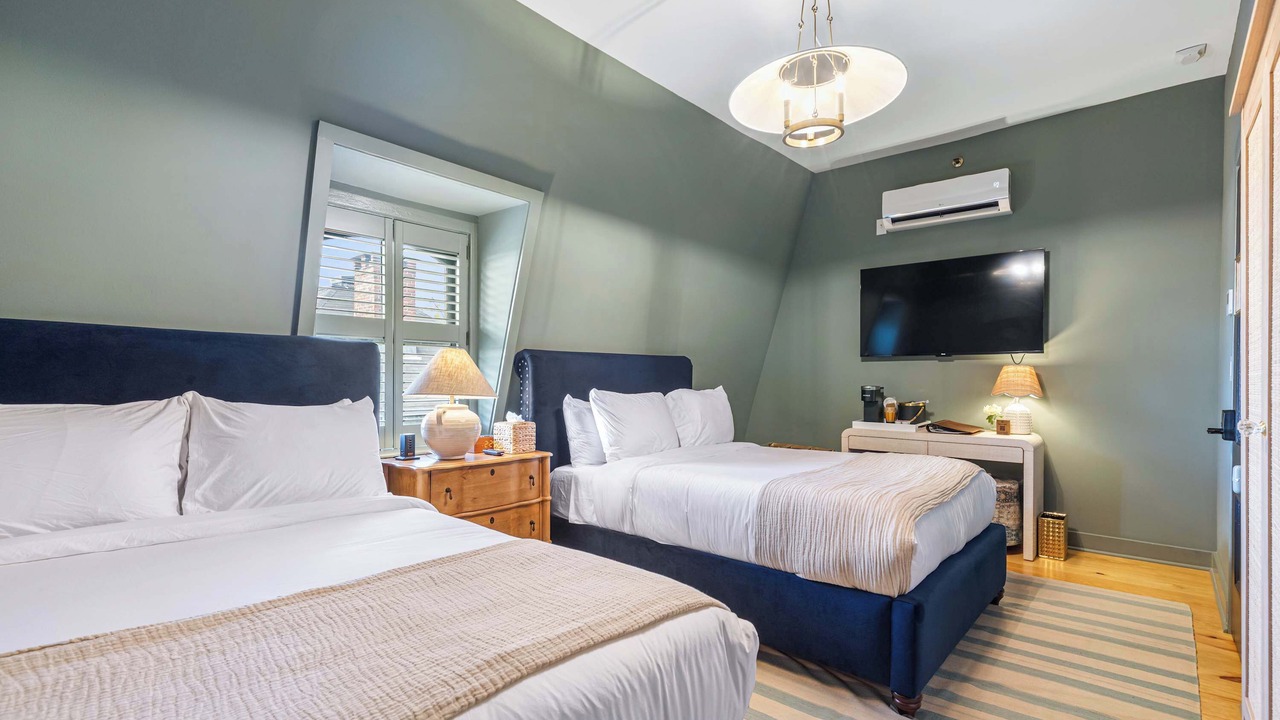 Photo of Bedroom in Newport