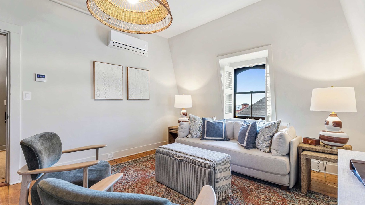 Photo of Livingroom in Newport