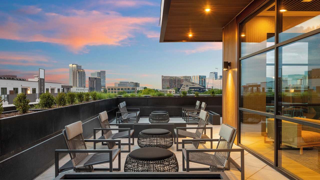 Photo of Patio Balcony in Music Row
