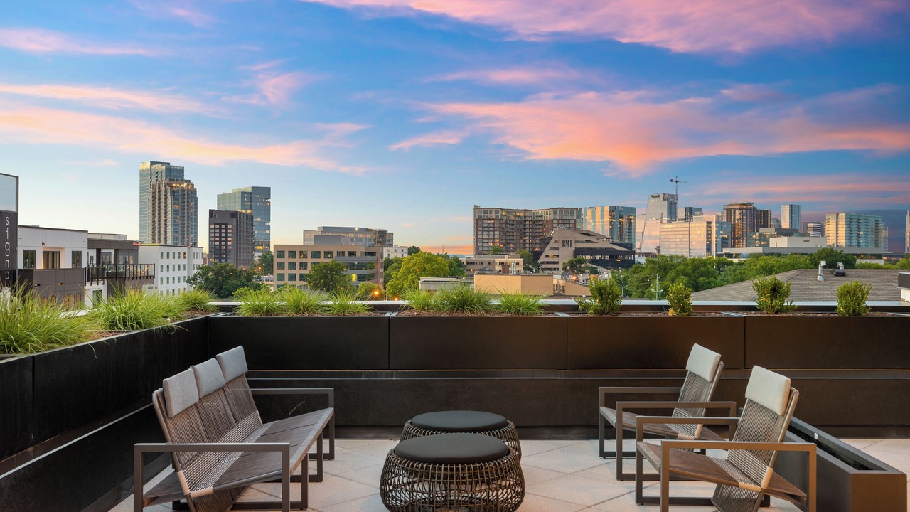 Photo of Patio Balcony in Music Row