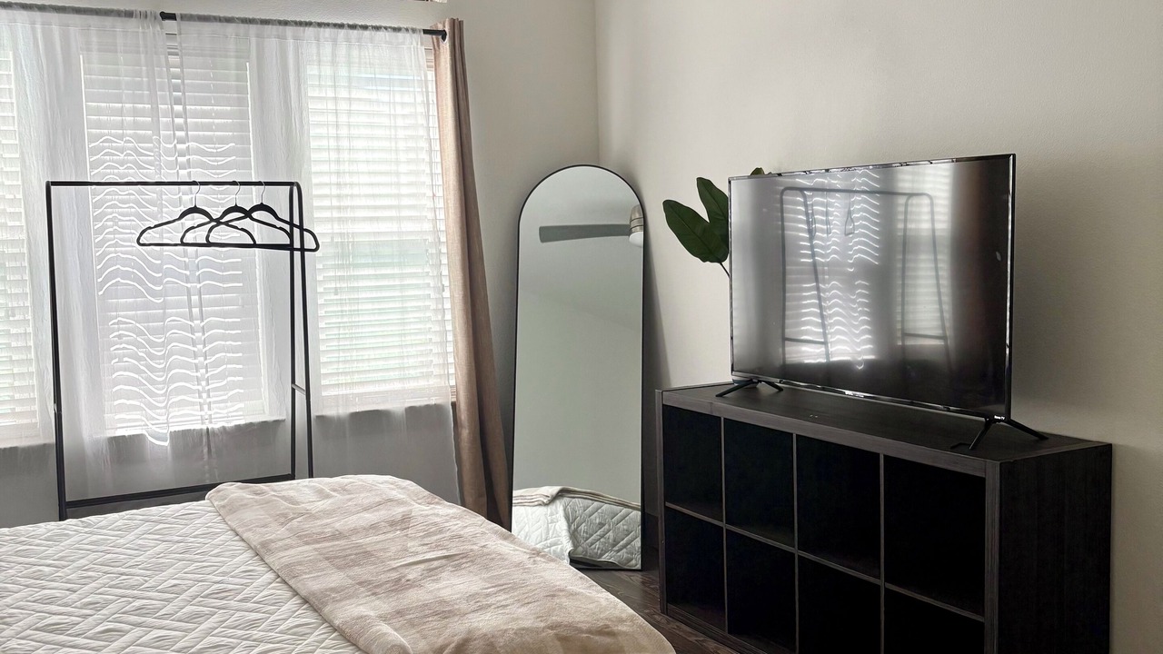 Photo of Bedroom in Farmers Branch