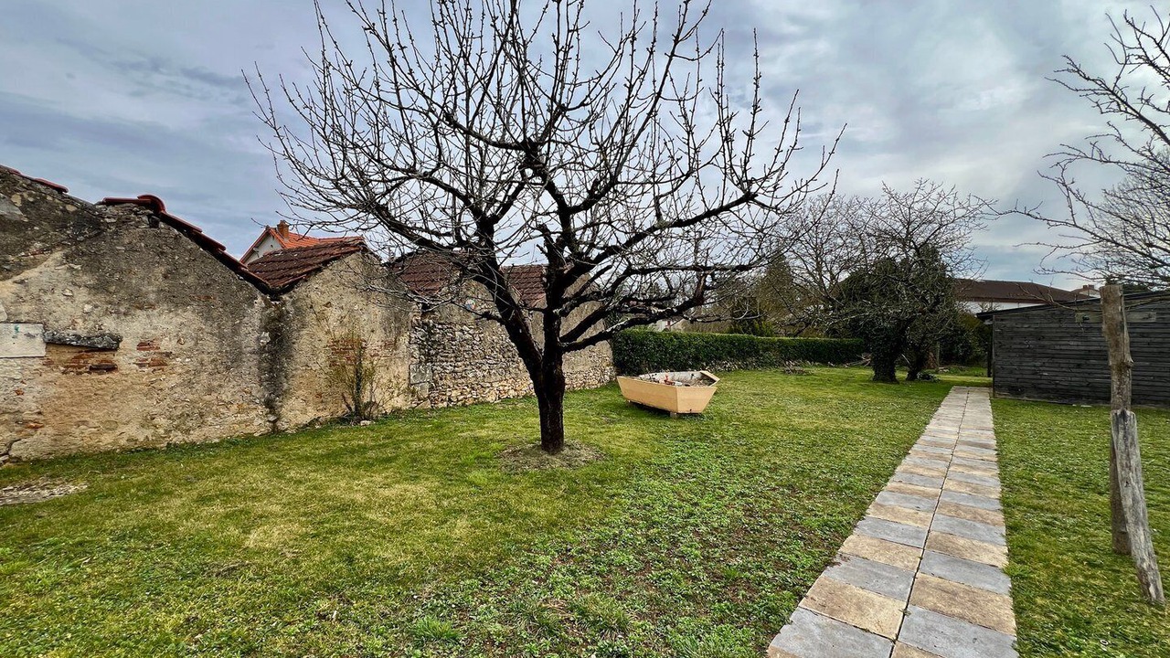 Photo of Outdoor in Lussac-les-Chateaux