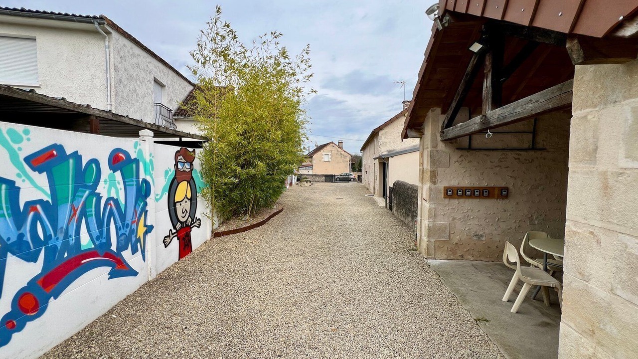 Photo of Outdoor in Lussac-les-Chateaux