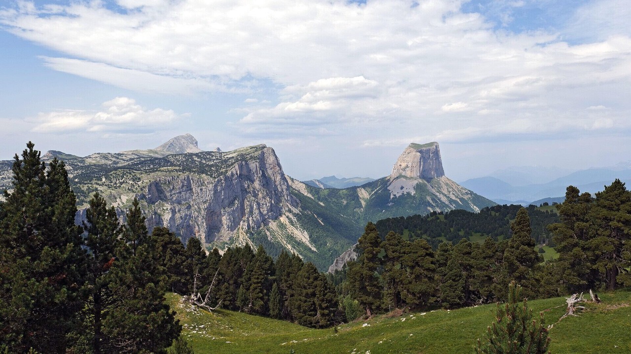 Photo of Others in Secteur 2