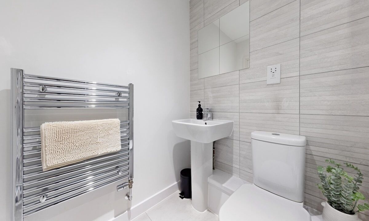 Photo of Bathroom in Park Royal