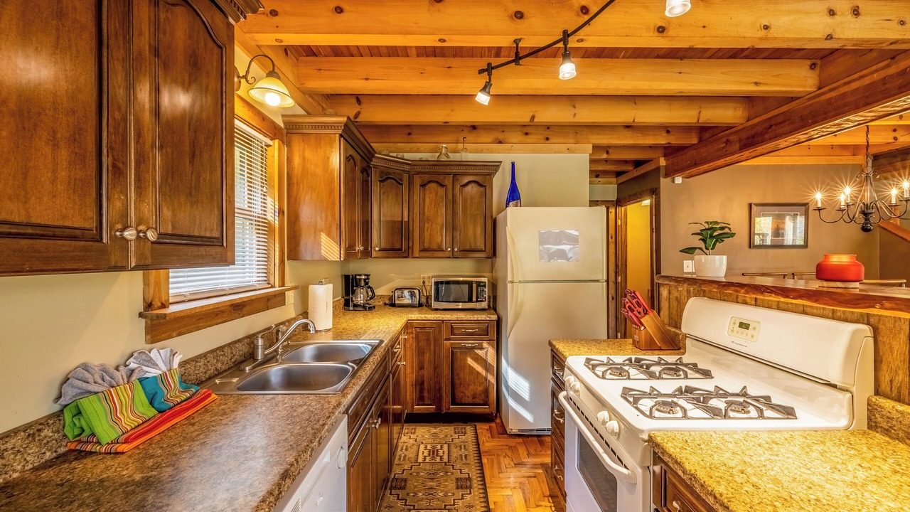 Photo of Kitchen in Mountain Base