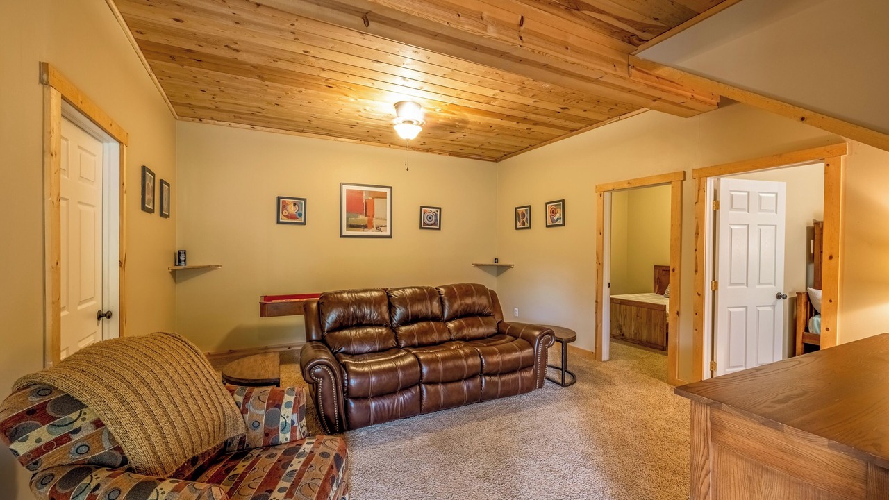 Photo of Livingroom in Mountain Base