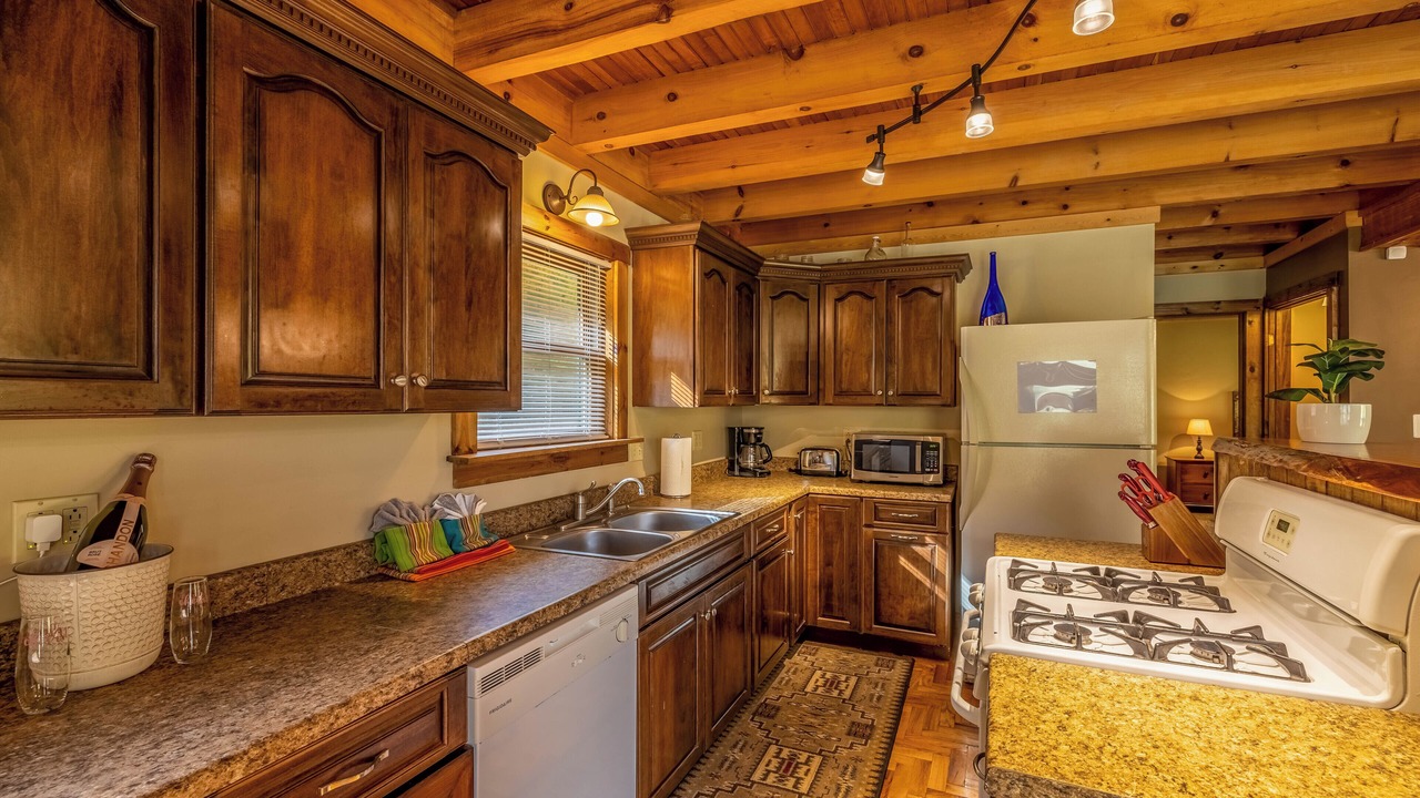 Photo of Kitchen in Mountain Base