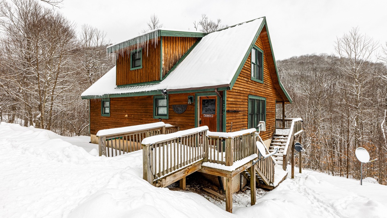 Photo of Outdoor in Mountain Base