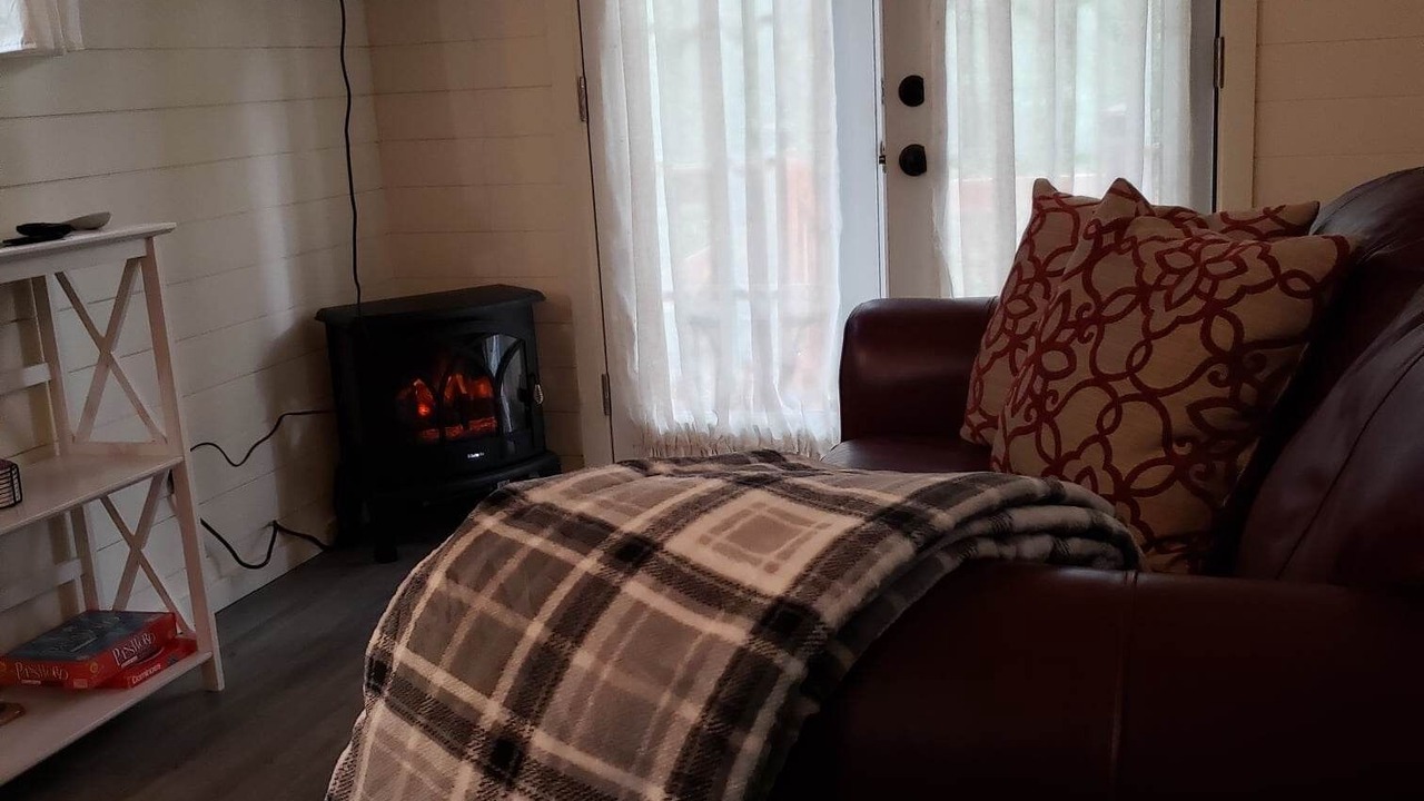 Photo of Livingroom in Salem