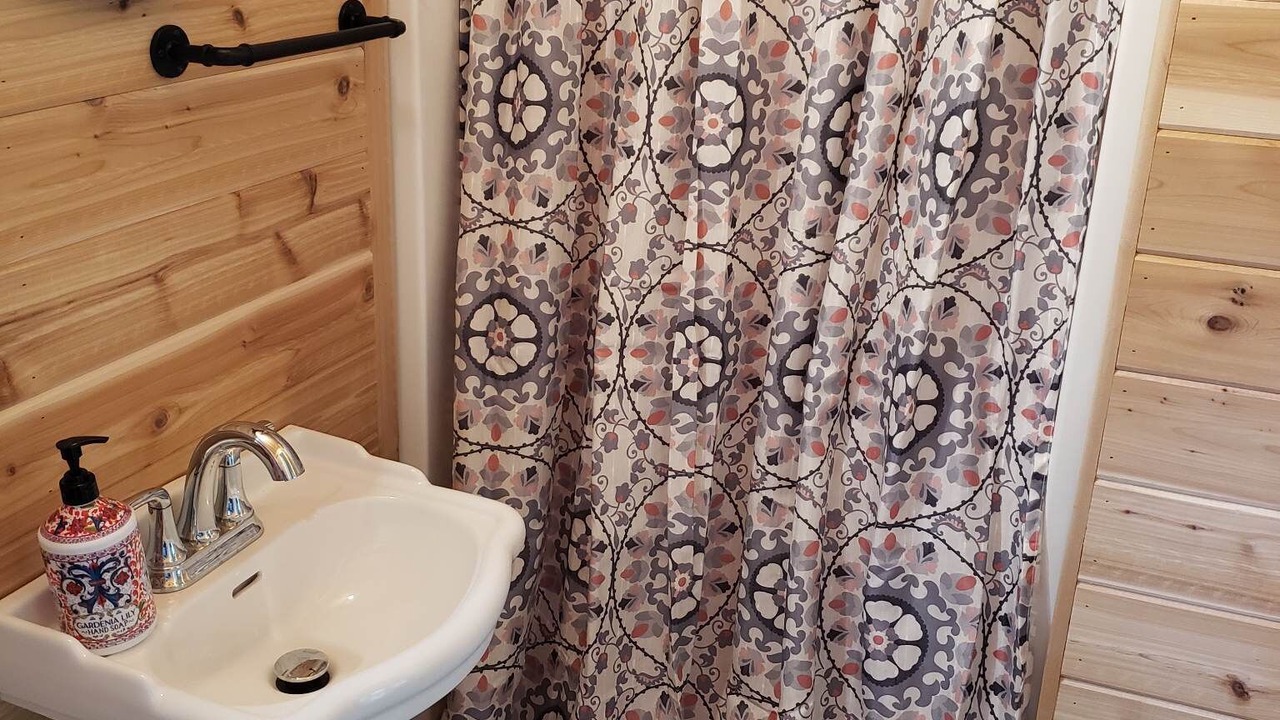 Photo of Bathroom in Salem