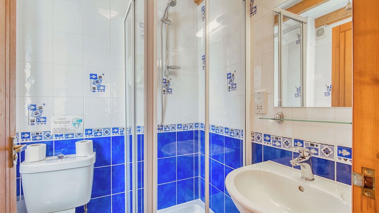 Photo of Bathroom in Beaworthy