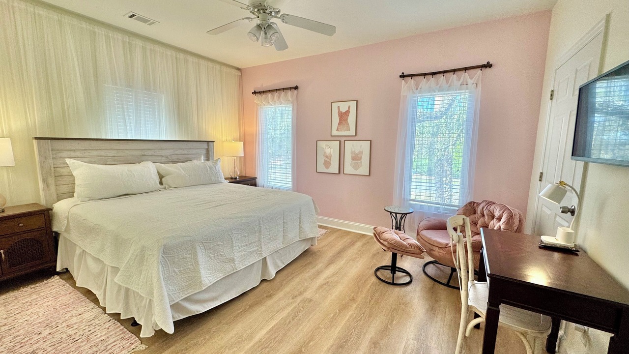 Photo of Bedroom in Saint Helena Island