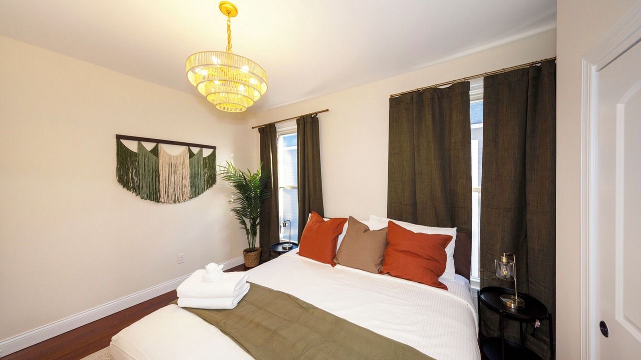 Photo of Bedroom in Victorian Village