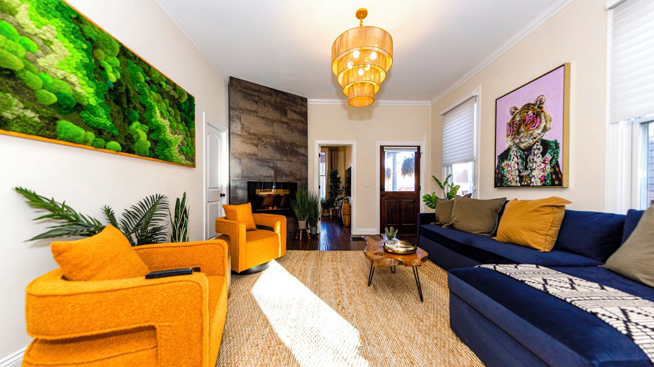 Photo of Livingroom in Victorian Village